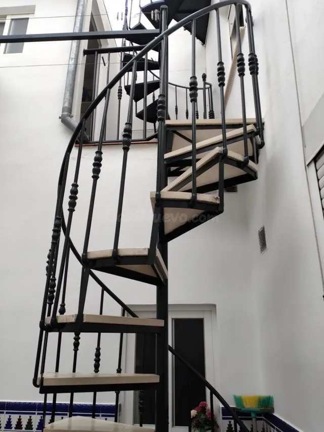 CASA CON COCHERA DOBLE — 5