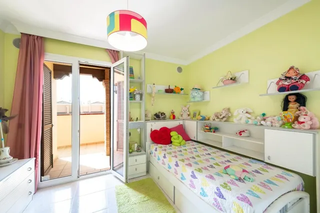 DOS CHALETS  A 100 METROS DE LA PLAYA, RINCON DE LA VICTORIA — 28