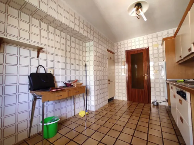 PISO CON JARDINES Y PISCINA COMUNITARIOS EN ARTZINIEGA - foto 4