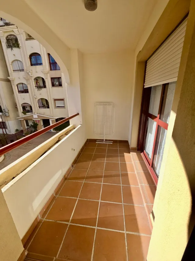 AMPLIO Y LUMINOSO APARTAMENTO DE 3 DORMITORIOS • BENALMÁDENA - foto 2