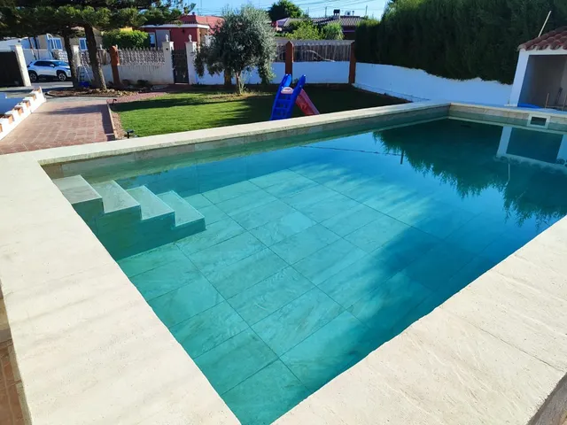 Casa-Chalet en Venta en Betera Valencia — 16