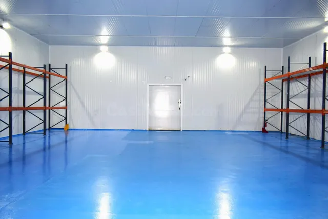 ALQUILER DE NAVE INDUSTRIAL CON CÁMARAS FRIGORÍFICAS