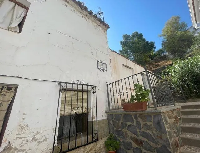SE VENDE casa adosada OKUPA en C SAN ANTON 15 de Cuevas Baj - foto 4