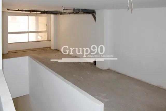 LOCAL COMERCIAL EN ALFRED PERENYA — 9