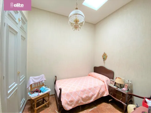 MAGNIFICA CASA EN EL CENTRO — 25