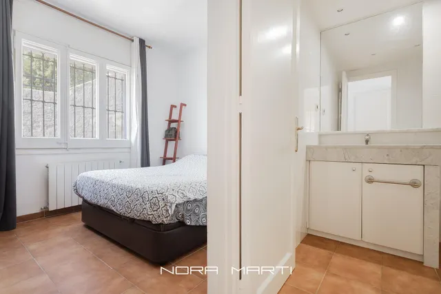 CASA A  NOSTRA SENYORA DE LOURDES — 13
