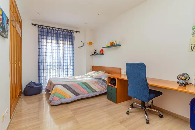 Espectacular dúplex de 4 dormitorios en el centro de Castellón — 20