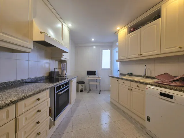 PISO DE CUATRO DORMITORIOS EN PLENO CENTRO DE CASTELLÓN — 8