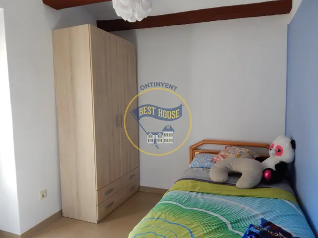 BONITA CASA EN CASCO ANTIGUO DE AGULLENT — 22