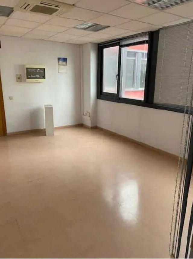 Oficina en muy buen estado en Son Castello — 7
