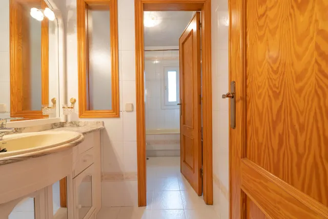 Excepcional chalet pareado cerca a Avenida Europa en Pozuelo de Alarcón — 46