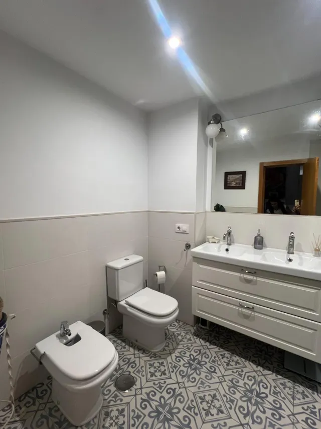 Vivienda con terraza y 4 dormitorios en Santa Clara, urbanización privada con zonas verdes. — 17