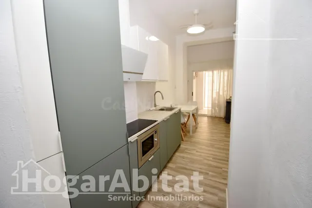 ¡UBICACIÓN EXCELENTE! CASA REFORMADA, ACOGEDORA Y LUMINOSA C - foto 5