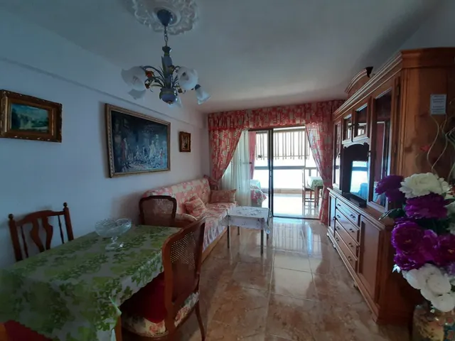 Primera linea, edificio Los Gemelos, reformado. www.inmobiliarialesdunes.com — 12