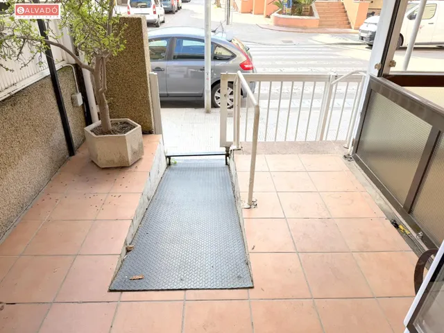 ¡local comercial en venta a 100 m del mar con amplia terraza y salida de humos! — 10