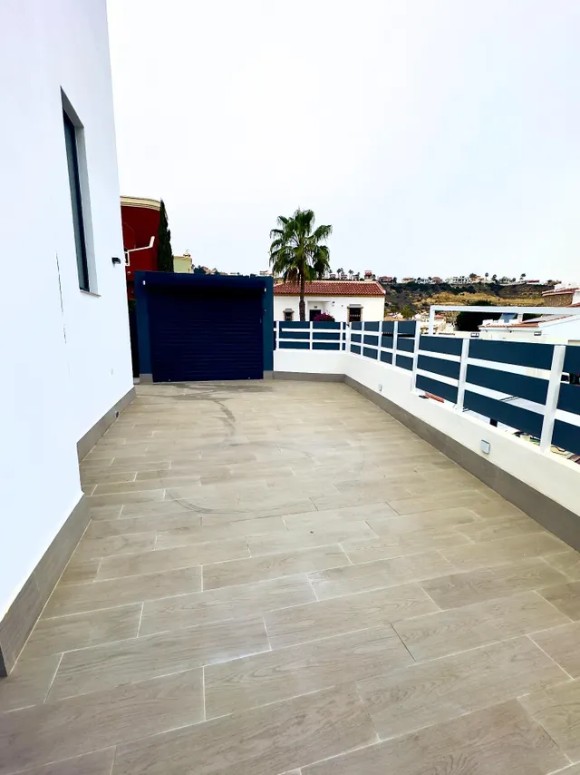 VILLA PRIMERA LÍNEA GOLF — 16