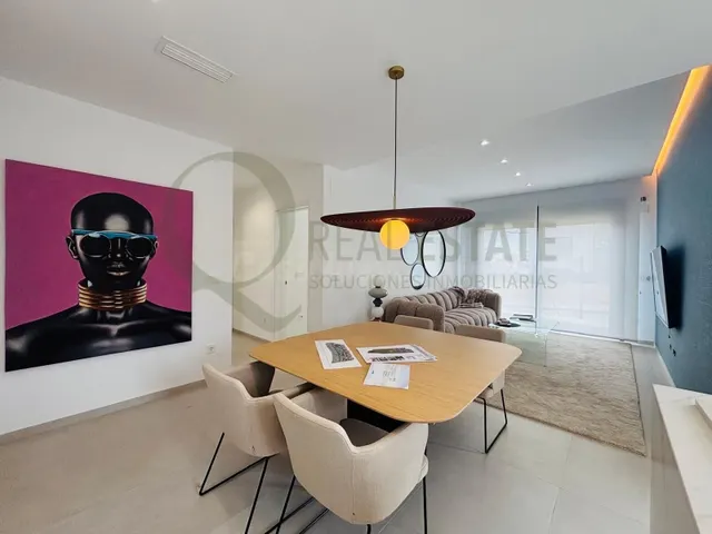 Apartamento luminoso de 2 dormitorios con terraza y jardín e - foto 5