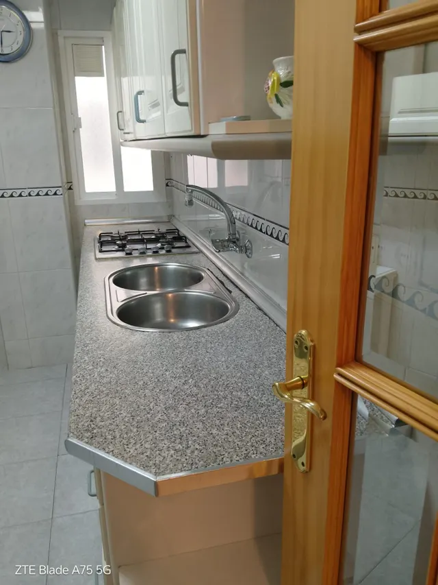 Piso de estudiantes en zona Camino de Ronda — 7