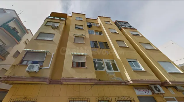 Piso OCUPADO en venta en Adra