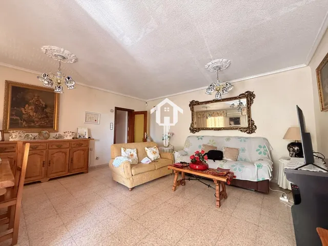 PISO EN VENTA EN ALICANTE. ZONA VIRGEN DEL REMEDIO.100m2, 3 habitaciones, 1 BAÑO, BALCÓN, CUARTA PLANTA CON ASCENSOR — 10