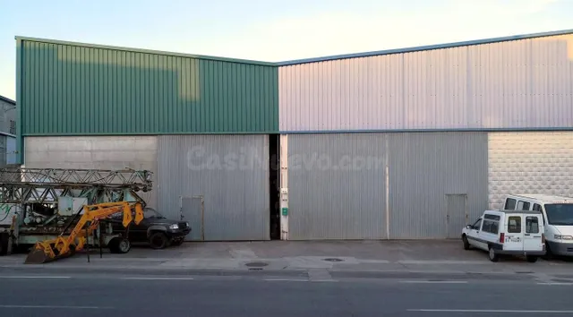 Nave Industrial en Vial Principal del Polígono de Bértoa - foto 2