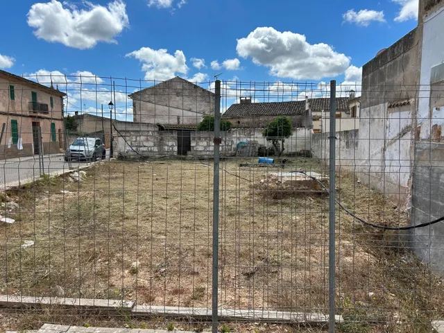 Solar Urbano en Pina con Proyecto y Licencia - foto 2