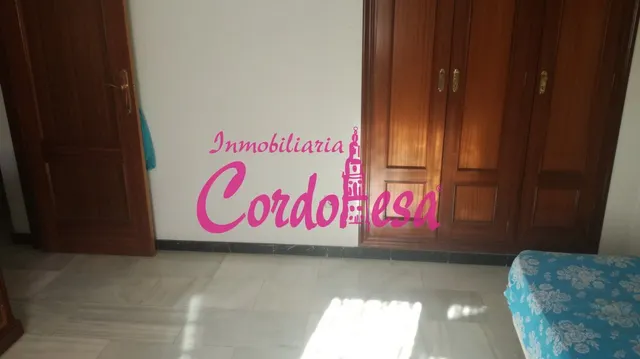 ESTUPENDA CASA JUNTO A ZOCO — 12