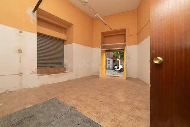 Local en venta en calle de Mira el Sol - foto 3