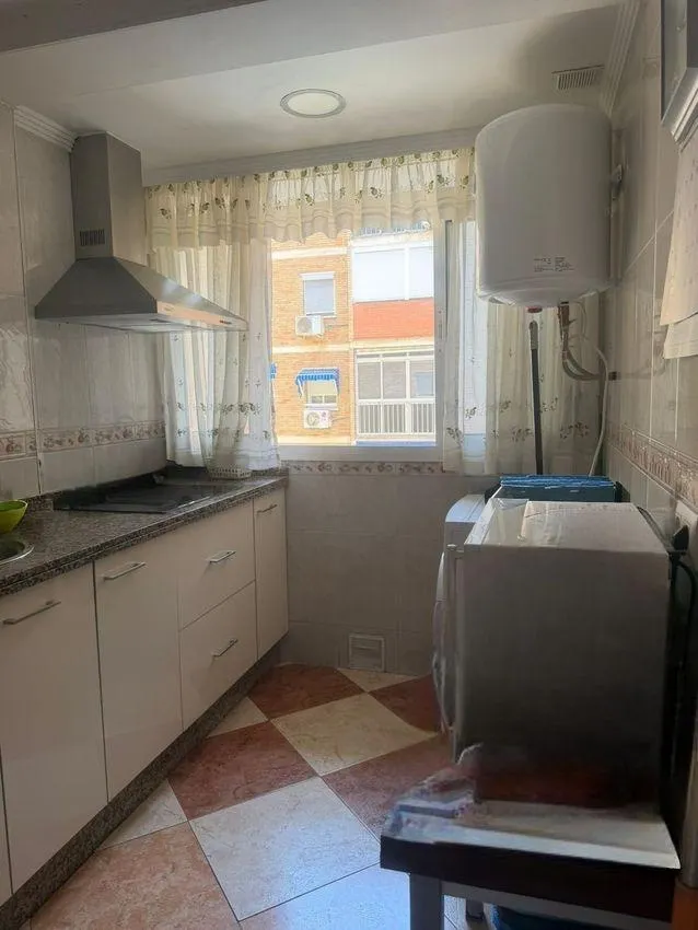 OPORTUNIDAD PISO DE 3 DORMITORIOS EN EL BARRIO DE LA LUZ — 11