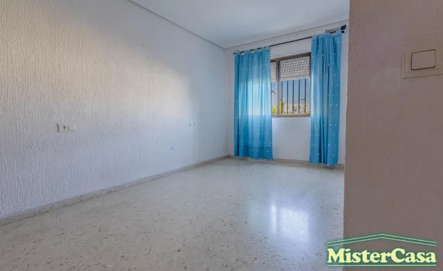 EXCLUSIVA Piso de 2 dormitorios con terraza y ascensor en Las Delicias - Listo para entrar — 8