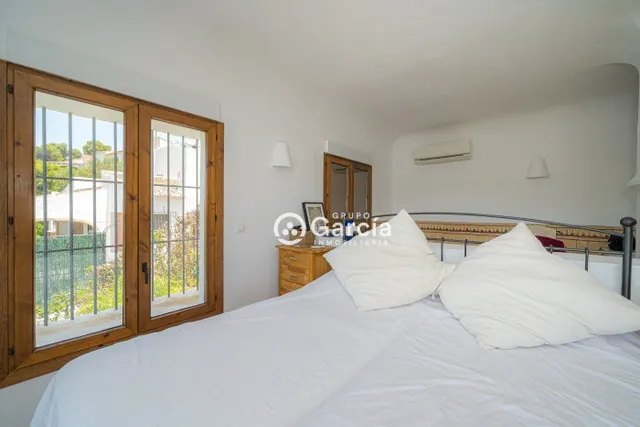 Villa en primera línea en venta en Jávea con increíbles vistas — 17