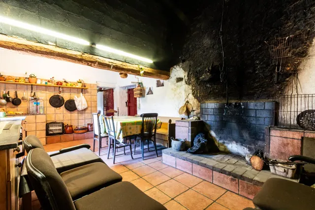 MASIA L'ILLA — 12