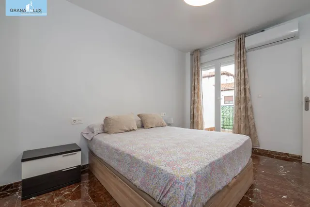 Encantadora Casa Reformada en Ogijares con Vistas y Espacios para Disfrutar — 22