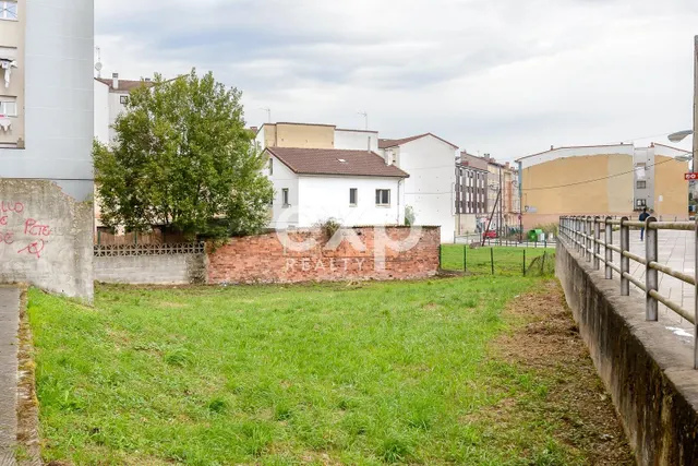 Casa a reformar en Lugo de Llanera a 5 minutos de Oviedo - foto 4