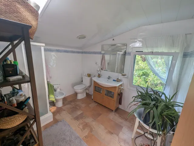 INCREIBLE CASA FAMILIAR CON SOLERA — 30