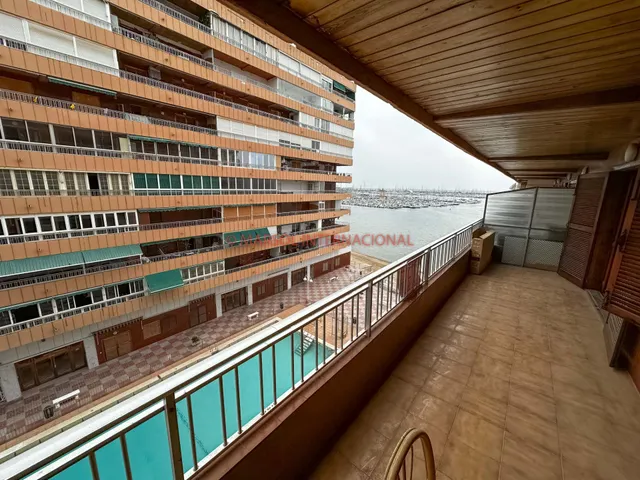 PRIMERA LÍNEA DE MAR EN TORREVIEJA — 7