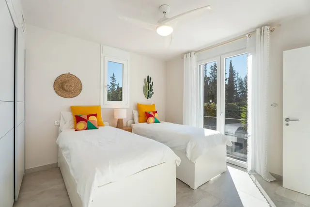 Chalet 6 habitaciones 342m² en venta - Marbella — 26