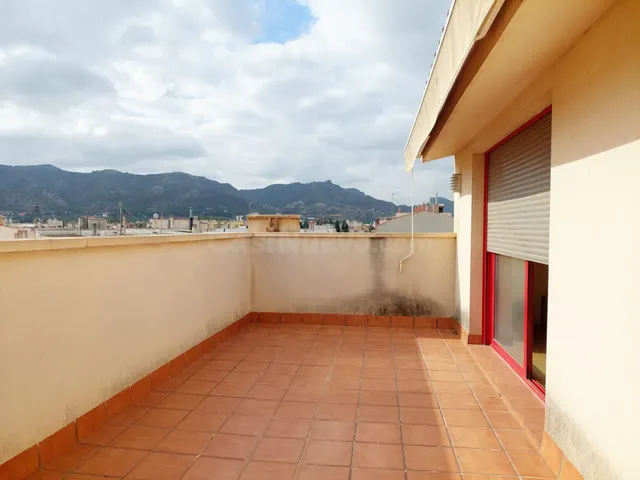 Ñtico Dúplex en Beniajan - Avenida Fabian Escribano