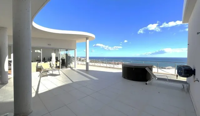 LLAVE EN MANO. ÁTICO IMPRESIONANTE CON ENORME TERRAZA, ORIENTACIÓN SUR Y VISTAS PANORÁMICAS AL MAR — 7