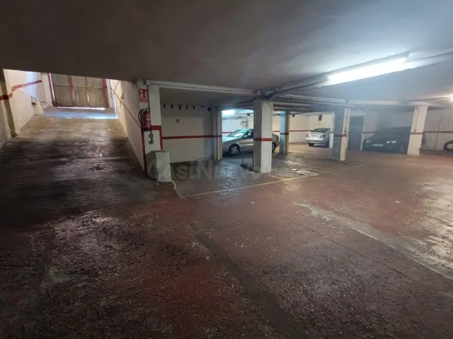 PLAZA DE GARAJE Y TRASTERO EN VENTA EN LOS BLOQUES
