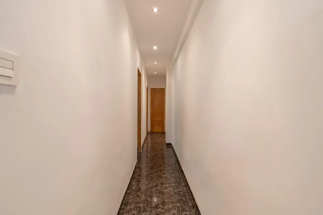 Ático reformado con ascensor, terraza y chimenea, listo para entrar a vivir — 13
