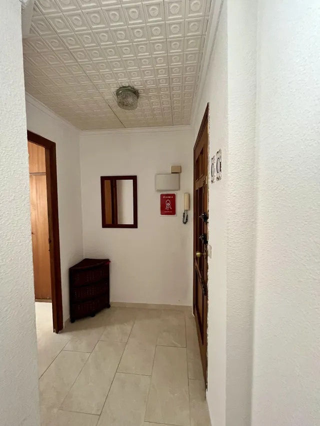 Apartamento de 3 dormitorios y 2 baños a 200 metros de Playa del Cura — 17