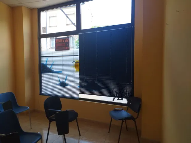OPORTUNIDAD LOCAL EN PONFERRADA PARA OFICINAS O CENTRO DE ENSEÑANZA — 8