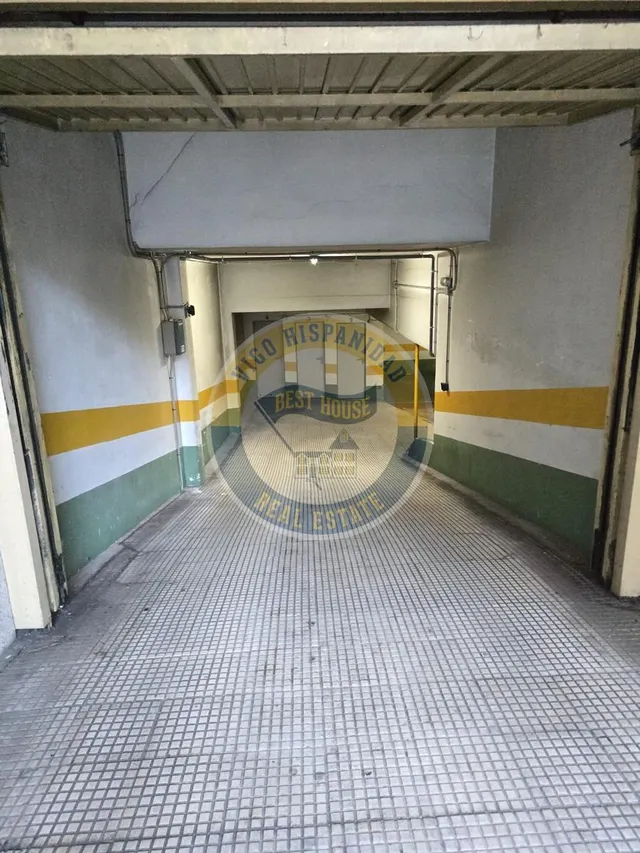 Plaza de garaje amplia próximo a povisa — 17