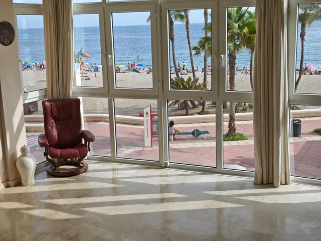 En Venta Piso en el Paseo Maritimo de ALmeria Capital — 21