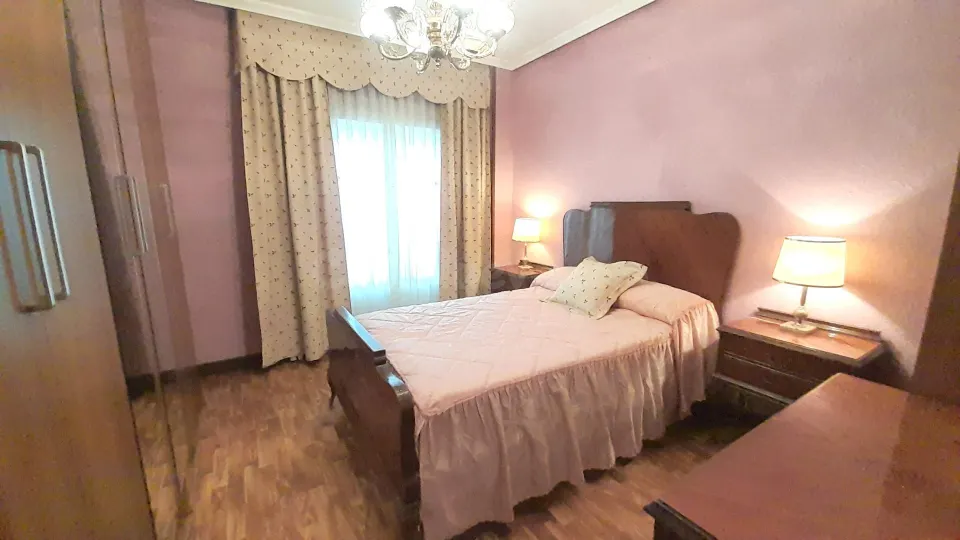 PISO EN VENTA DE TRES habitaciones EN SAN ISIDRO