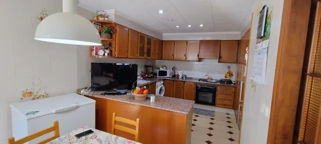 SE VENDE CHALET Y EDIFICIO DE 2 PLANTAS EN PETRER — 36