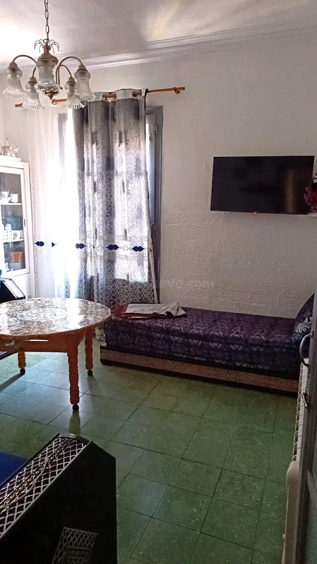 Oportunidad de Inversión en Piso a Reformar en Lleida - Zona