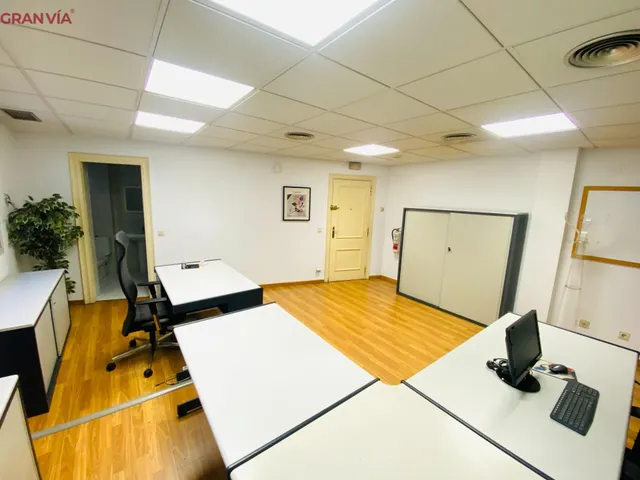 Oficina en venta en Logroño — 5