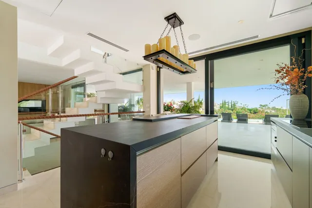 Chalet 5 habitaciones 473m² en venta - Marbella — 10